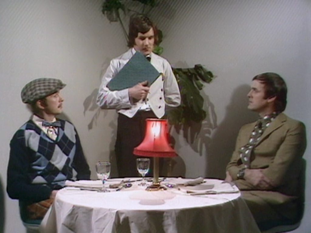 Terry Jones dead: John Cleese speaks out on Monty Python star's death |  Metro News